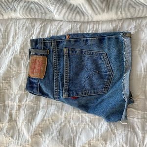 LEVIS SHORTS